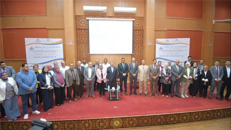 بالصور .. محافظ الدقهلية يفتتح الملتقي التوظيفي السنوي لقمة جامعة الدلتا وتوفير فرص عمل للشباب الخريجين