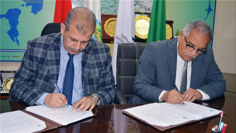 مياه الفيوم توقع عقد إنشاء شبكة الصرف الصحى ومحطات الرفع للتجمع القروي سنهور البحرية