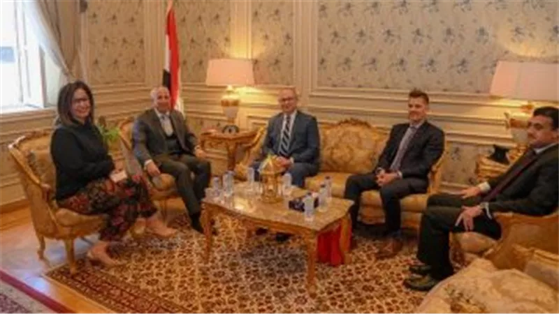 سفير كندا لرئيس 