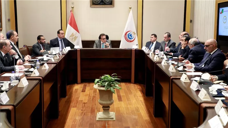 وزير الصحة يوجه بوضع خطة متكاملة لانشاء مراكز تميز تخصصية بجميع المحافظات