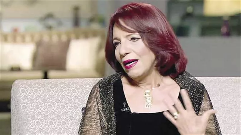 الفن مبيقدمش رسائل.. عارفة عبد الرسول: اللي عايز دروس يروح الجامع أو الكنيسة