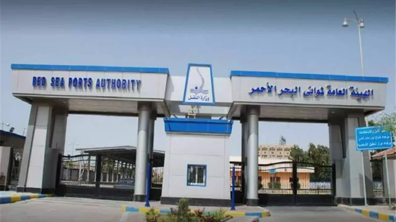 تداول 14 الف طن بضائع و791 شاحنة خضروات بمواني البحر الأحمر