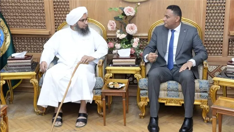 محافظ الدقهلية يستقبل الداعية الاسلامي الحبيب علي الجفري لمشاركته في صالون المنصورة الثقافي