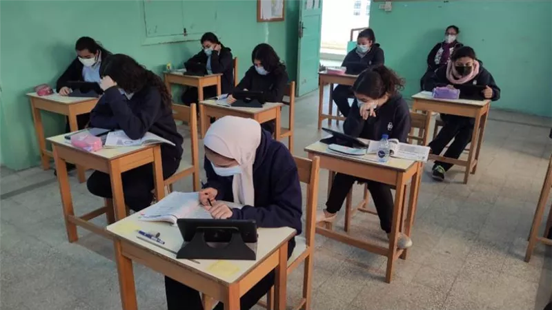 جدل حول بيت شعر في 