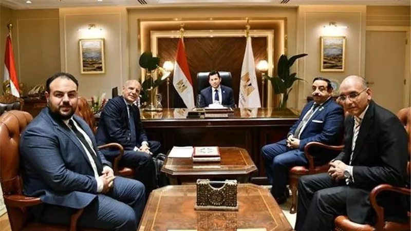  صبحى يبحث مع وفد ألمانى سبل التوسع فى الاستثمار بقطاعى الشباب والرياضة بمصر