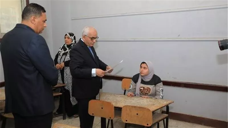 وزير التربية والتعليم يصدر عدة قرارات هامة بشأن امتحانات الشهادة الإعدادية بداية من العام المقبل