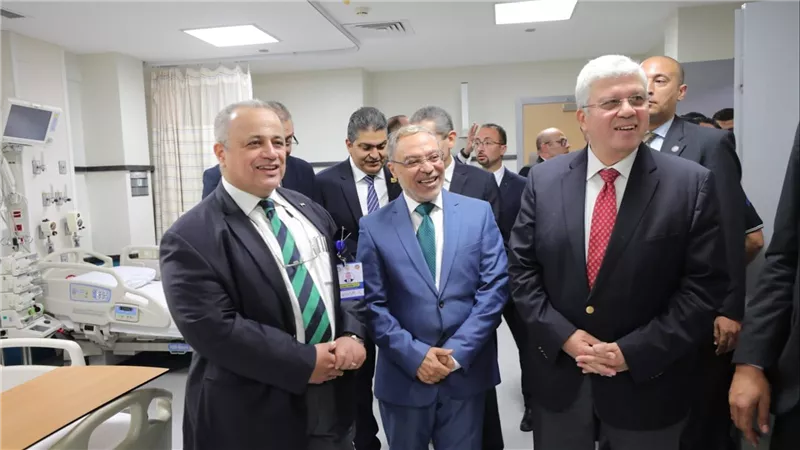 وزير التعليم العالي ومحافظ الغربية يطلقان إشارة بدء إعادة تشغيل مستشفى سرطان الأطفال 57357 بمدينة طنطا