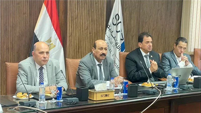 وفد مؤسسة حكومية يزور السخنة للتعرف علي الفرص الإستثمارية