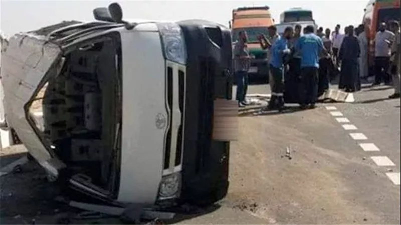 مصرع شخص وإصابة 5 أخرين بحادث إنقلاب على دائري الوراق