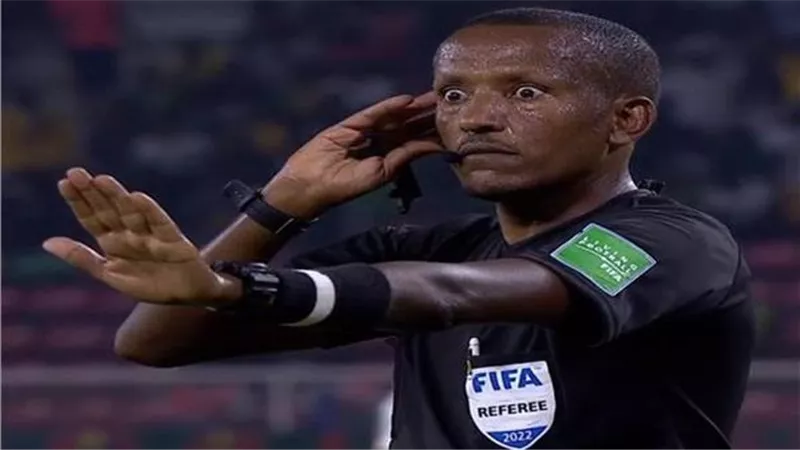 نهائى أفريقيا.. باملاك تيسيما حكمًا لمباراة الأهلي والوداد