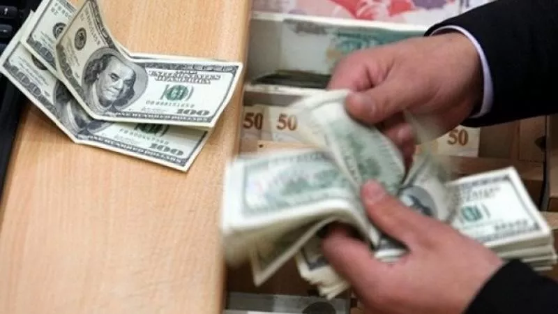 أسعار الذهب والدولار اليوم الإثنين.. ارتفاع في الصاغة