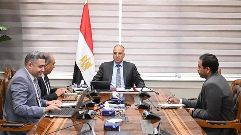 وزير الري يتابع إجراءات الإعداد لأسبوع القاهرة السادس للمياه 