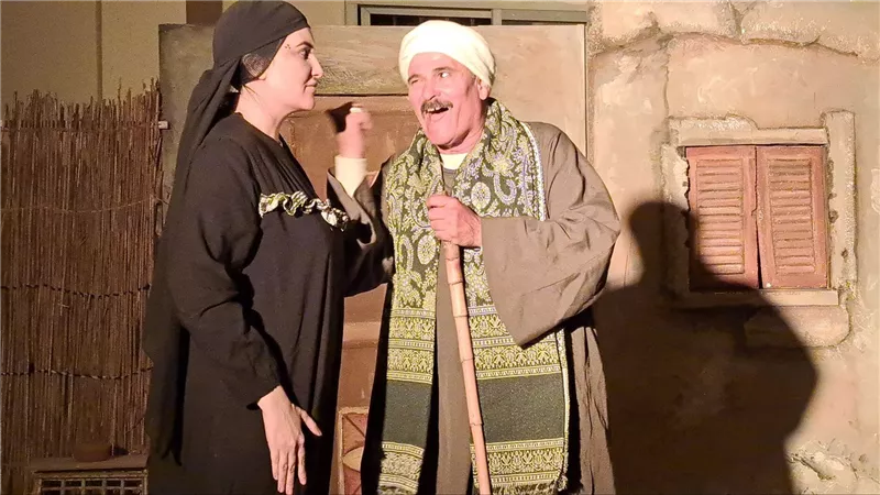 قرية العمدة بالسويس تشهد العرض المسرحي لـ 