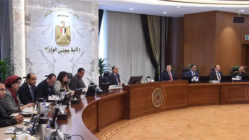 رئيس الوزراء يتابع الموقف التنفيذي لمشروع 