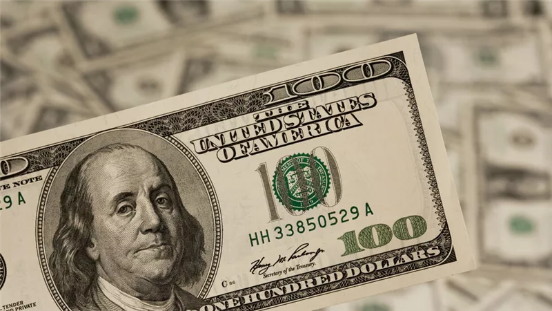 أسعار الذهب والدولار في آخر أيام مايو 2023