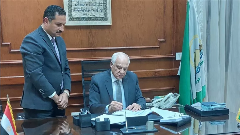 بنسبة نجاح  85,17%.. محافظ الجيزة يعتمد نتيجة الشهادة الإعدادية