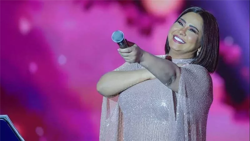 «يموت الزمار وصوابعه بتلعب».. تعليق شيرين قبل حفلها بـ 