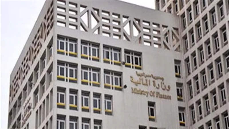 المالية تكشف تطورات جديدة في التسعير الجمركي وزمن الإفراج