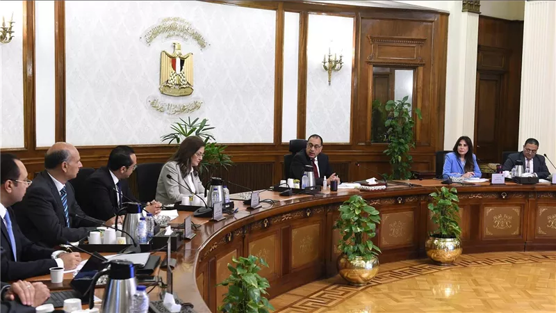 رئيس الوزراء يُتابع موقف طرح عدد من الأصول العقارية بالعاصمة الإدارية والعلمين الجديدة للقطاع الخاص 