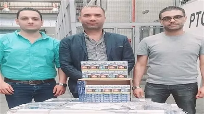 جمارك الصادرات الجوية بمطارالقاهرة تضبط محاولة تهريب كمية من السجائر الأجنبية الصنع 