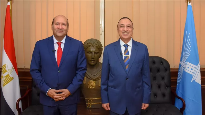 محافظ الإسكندرية يتابع مراحل تنفيذ المبادرة الوطنية للمشروعات الخضراء الذكية 