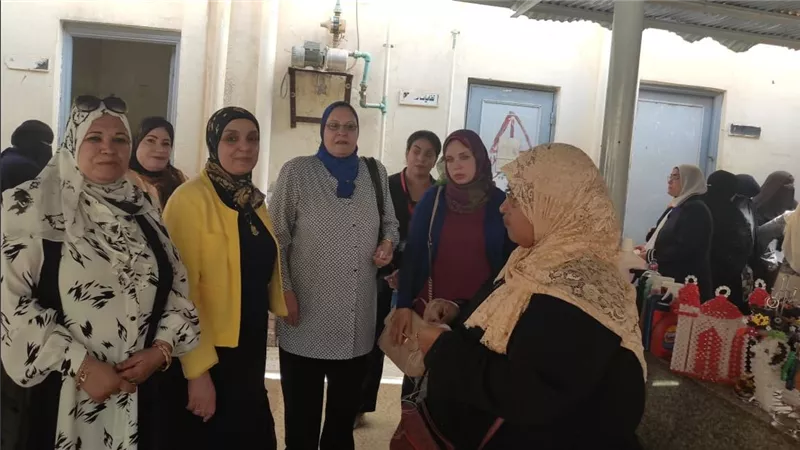 وكيلة صحة السويس تتابع الحملة القومية لتنظيم الأسرة والصحة الإنجابية 