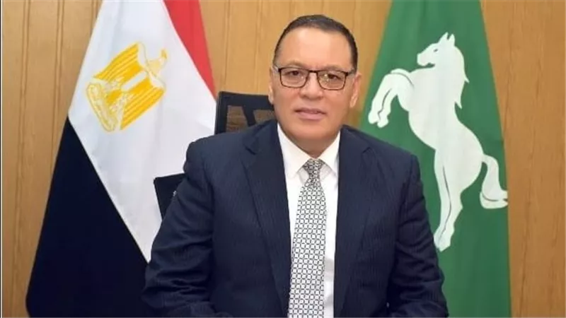 خلال يومها الأول.. محافظ الشرقية يطمئن على انتظام سير إمتحانات الثانوية العامة