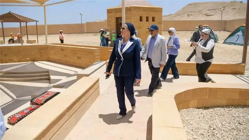 وزيرة البيئة تفتح أول نادى للعلوم بمحمية قبة الحسنة بمدينة السادس من أكتوبر
