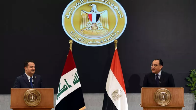 تكثيف جهود العمل المشترك.. تفاصيل المؤتمر الصحفي المشترك لرئيسي وزراء مصر والعراق