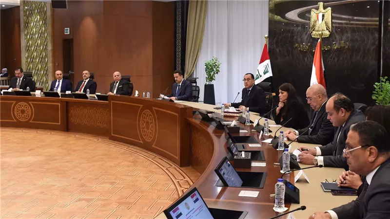 رئيسا وزراء مصر والعراق يفتتحان فعاليات منتدى رجال الأعمال المصري العراقي