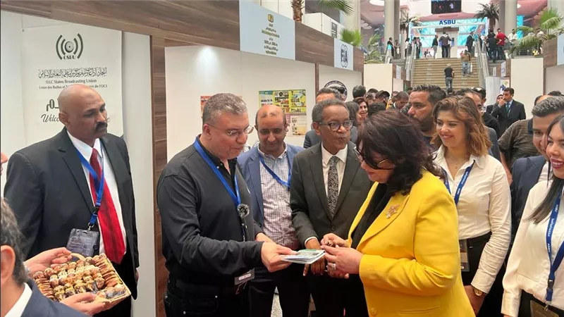 وزيرة الثقافة التونسية والليثي وسليمان بمعرض إذاعات وتليفزيونات التعاون الإسلامي