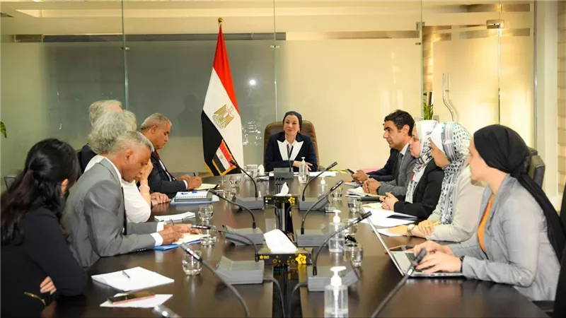 وزيرة البيئة تلتقي مساعد المدير العام لمنظمة الفاو والممثل الإقليمي لمنطقة الشرق الأدنى وشمال أفريقيا 