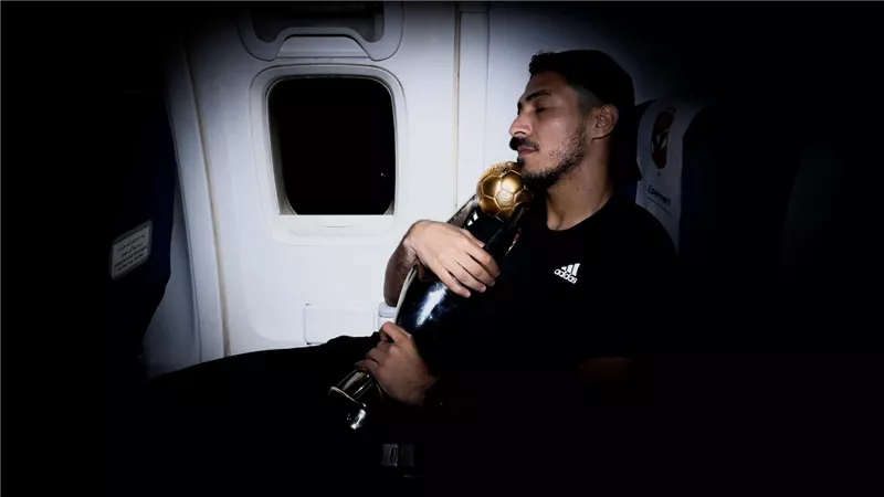 مشجع المطار كان بيضحكنا.. محمد شريف: لم يتحدث أحد معي لتجديد عقدي