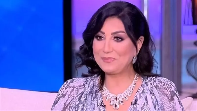 إحالة 3 متهمين للمحكمة الاقتصادية بتهمة سب وقذف الفنانة وفاء عامر عبر 