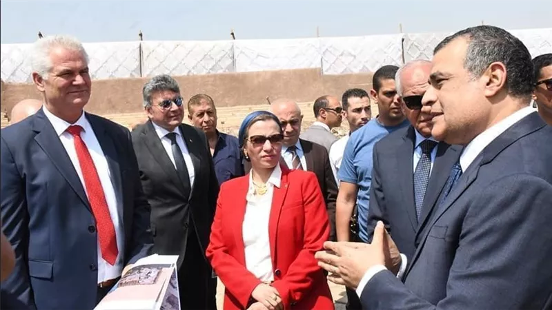 وزيرا البيئة والإنتاج الحربي و محافظ الجيزة يتفقدون موقع أول محطة لتحويل المخلفات إلى طاقة كهربائية