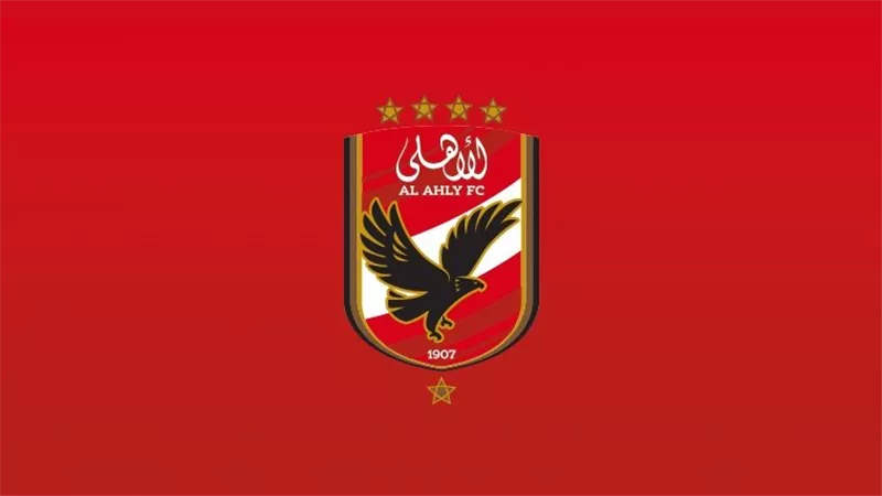 شبه رسمي.. الأهلي يخطف أولى صفقاته الصيفية من أنياب الزمالك