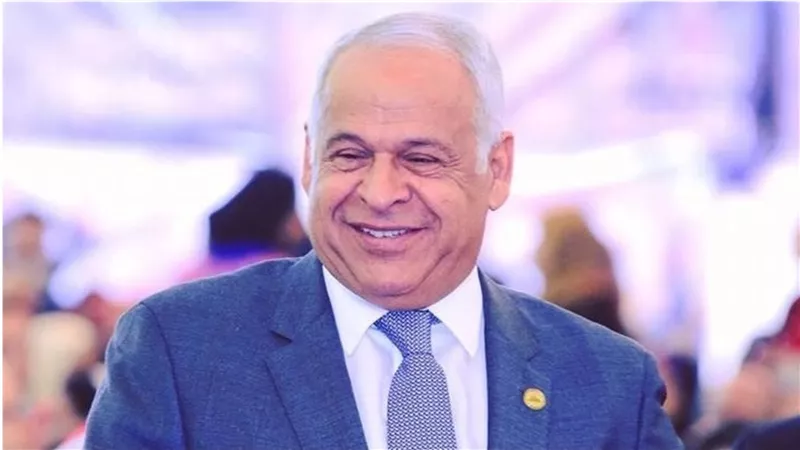 الصفقة تمت.. فرج عامر يعلن الأهلي تعاقد مع مهاجمً سوبر