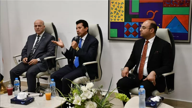 وزير الشباب يلتقي شباب الدبلوماسيين من الدول الأعضاء بالمنظمة الدولية للفرانكوفونية