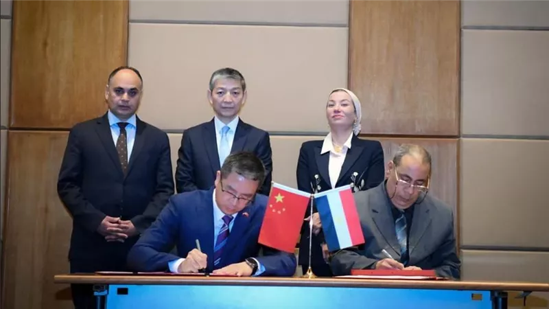 وزيرة البيئة تناقش مع السفير الصيني التعاون المستقبلي في تعزيز الاستثمار البيئي والمناخي