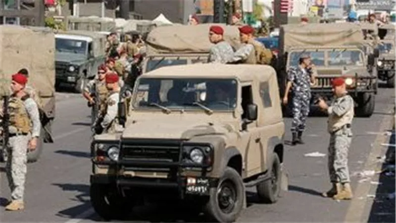 الجيش اللبنانى يناشد بعد الاقتراب من منطقة 