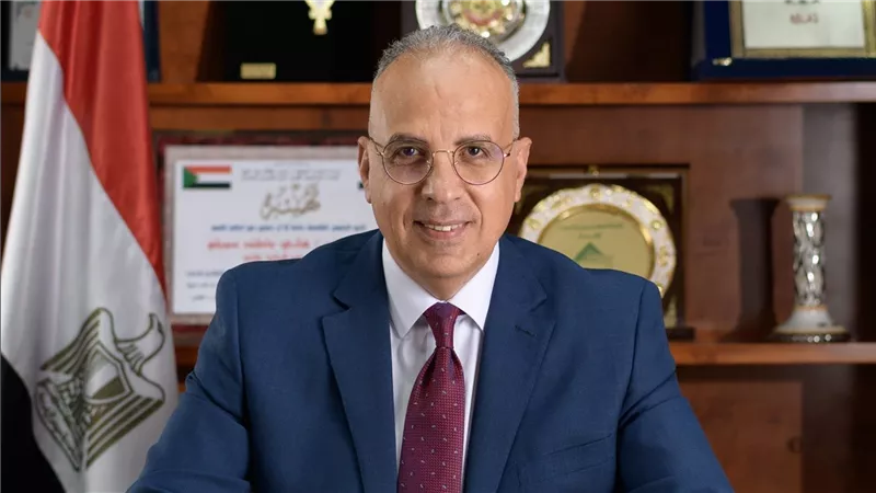 الدكتور سويلم يتابع موقف منظومة الشكاوى بوزارة الموارد المائية والرى