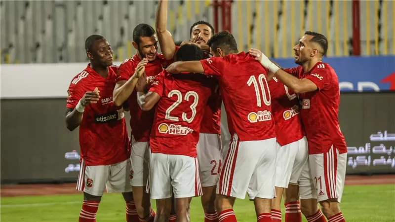 مباراة القمة.. خمسة لاعبين في الأهلي مهددين بالغياب عن مباراة الزمالك