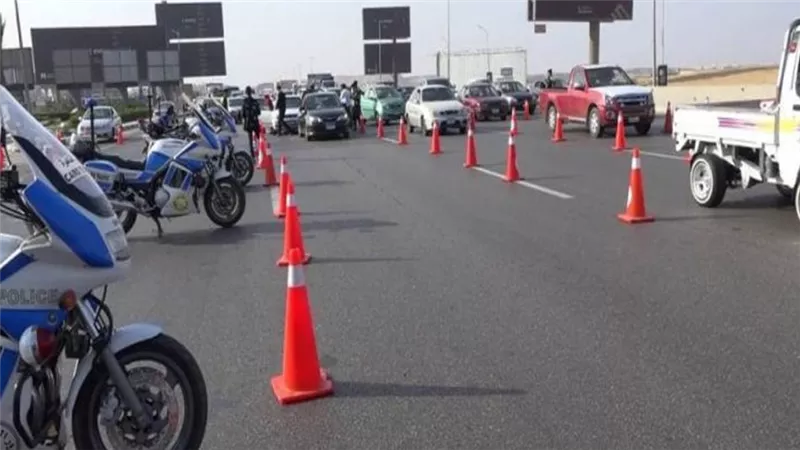لإنشاء كوبرى مشاه بمحور الميثاق.. تحويلات مرورية في مدينة نصر