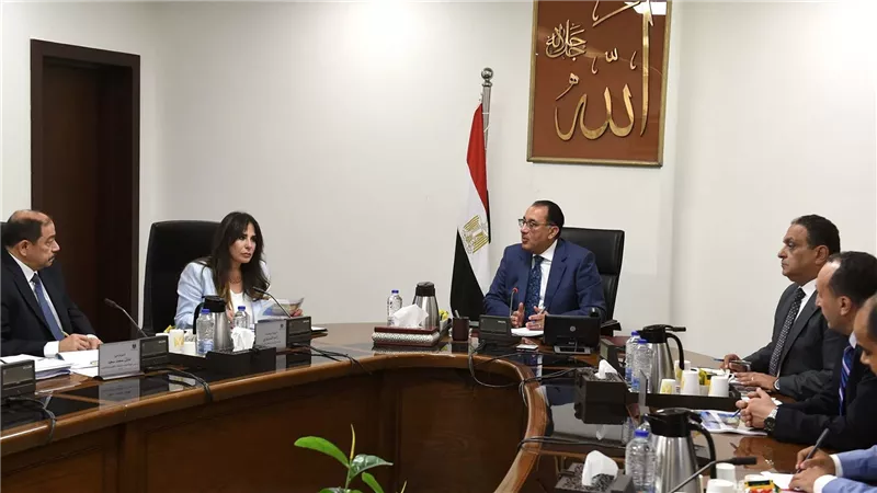 رئيس الوزراء يتابع مستجدات العمل بمشروع تنمية المنطقة الاقتصادية للمثلث الذهبي