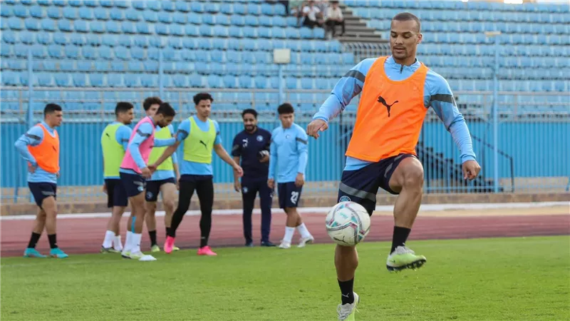 لاكاي يقود هجوم بيراميدز أمام سيراميكا كليوباترا في الدوري