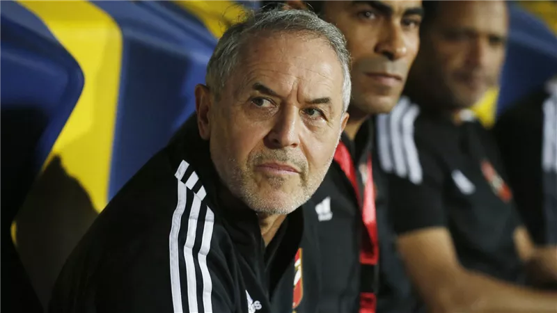 صدمة لجماهير.. كولر يستبعد نجم الأهلي من مباراة القمة أمام الزمالك