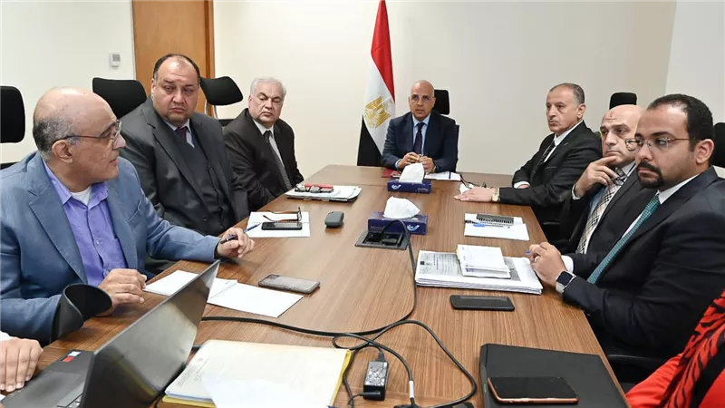 وزير الري يتابع إجراءات التحول الرقمى بالهيئة المصرية العامة لمشروعات الصرف
