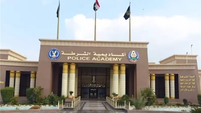  فتح باب تقديم طلبات الالتحاق بقسم الضباط المتخصصين