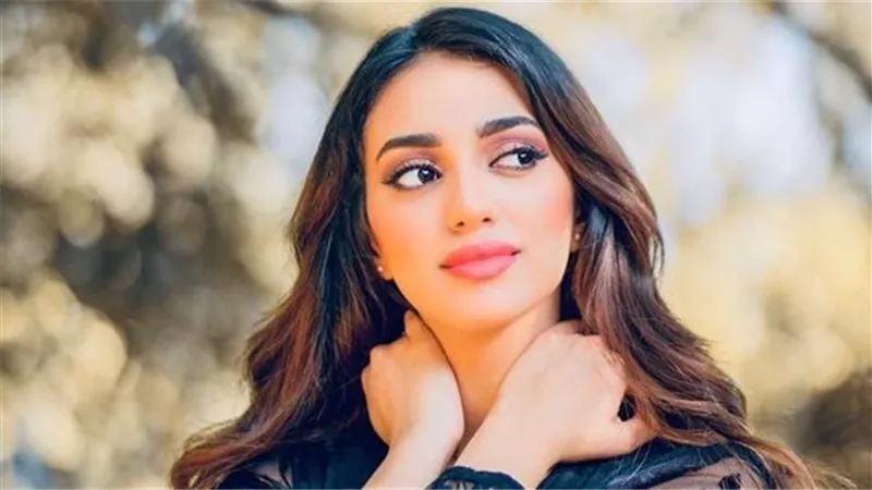 ميرنا هشام.. أنباء عن محاولة انتحار ووالدتها تعبانة ادعوا ليها