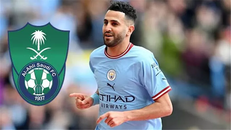 رياض محرز أهلاوي.. الأهلي السعودي يتوصل لاتفاق نهائي مع نجم السيتي